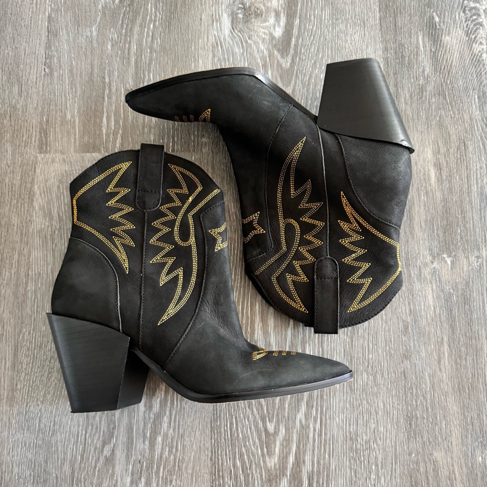 Dolce Vita Black and Gold Western Ankle Boots